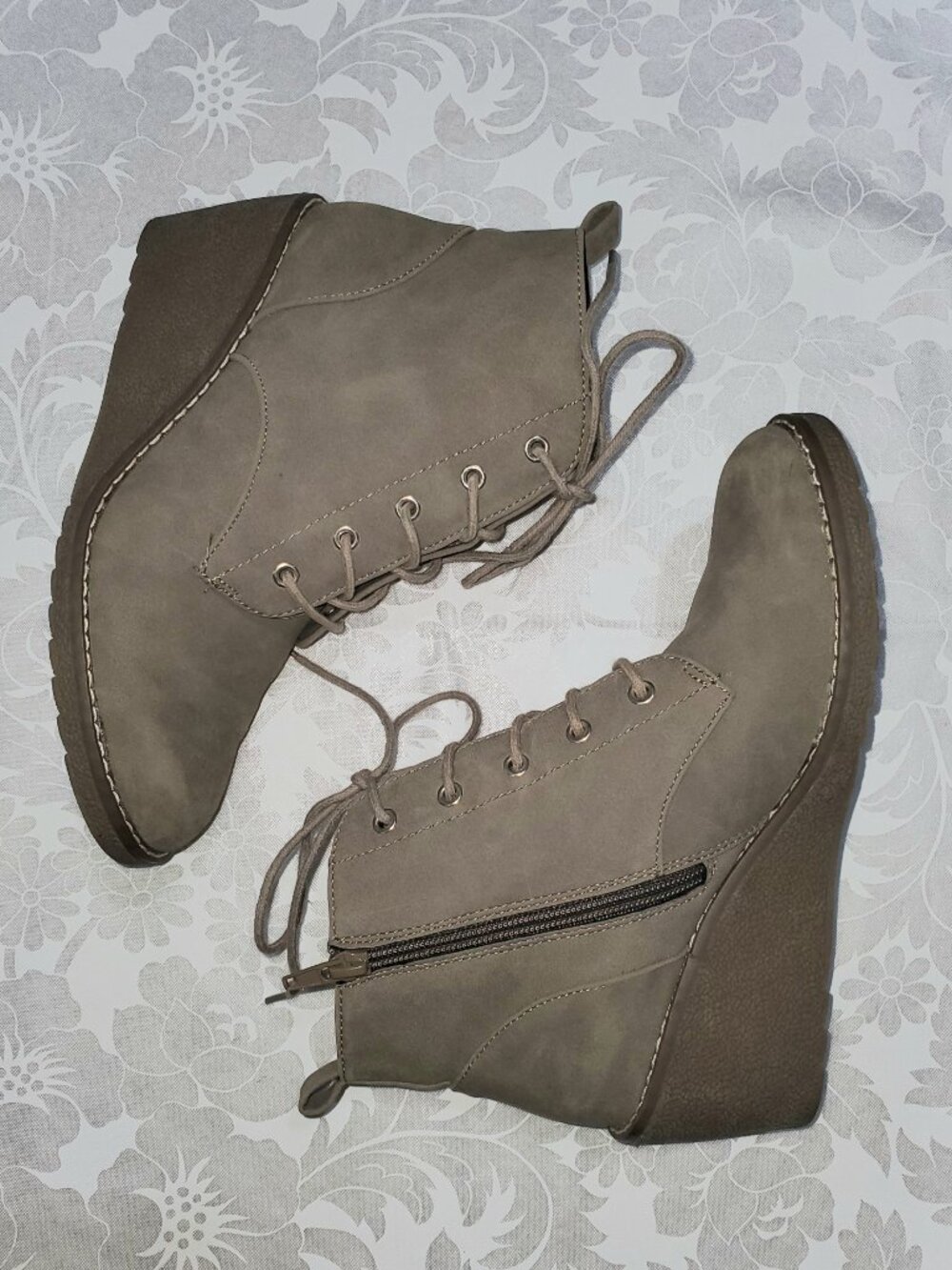 Ana A New Approach Bramber Wedge Heel Lace Up Ankle Boot Taupe 7M